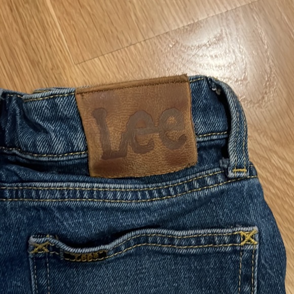 Lee dark denim jean shorts - Picture 4 of 5